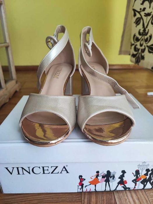 Sprzedam buty damskie