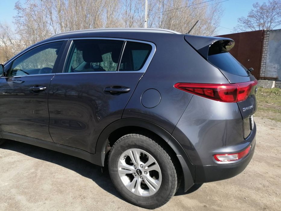 Машина кіа куплена в Україні