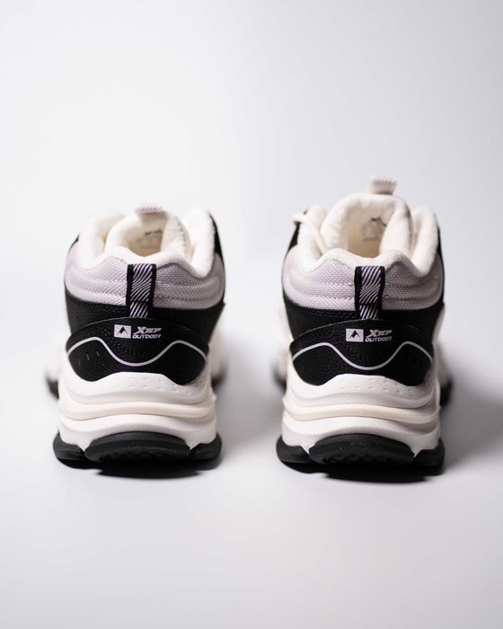 Женские зимние кроссовки с мехом Xtep Outdoor Shoes (3 вида