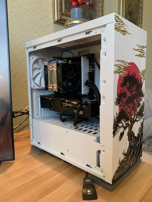 Ігровий / Робочий ПК з оригінальним дизайном