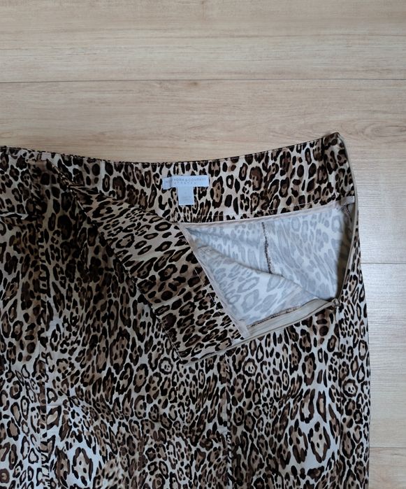 Spódnica leopard NEW YORK & COMPANY – rozm. 4 / EUR 36 – elegancka, stretch