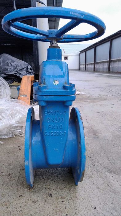 Продам засувки та батерфляй-клапани