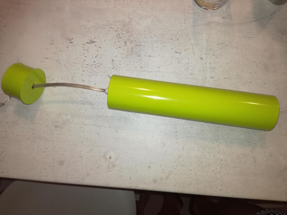 Lampa tuba w bdb stanie