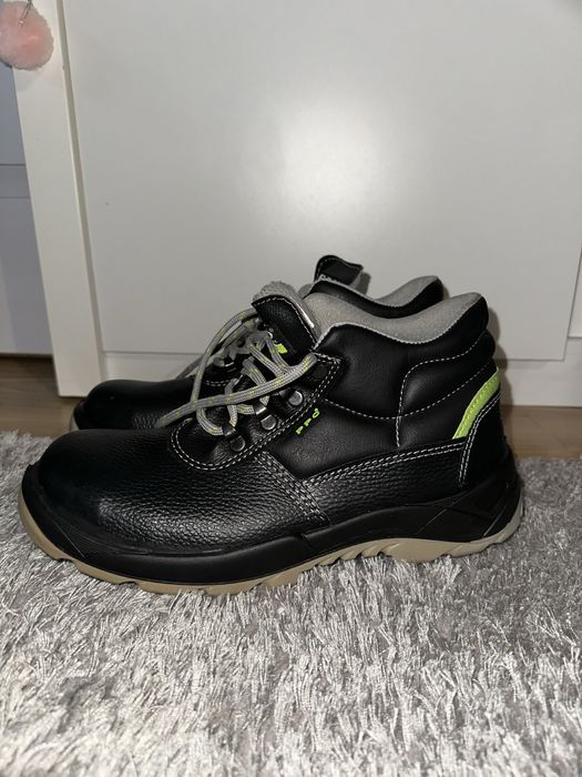 Trzewiki robocze r.43 S1P SRC 365 PPO