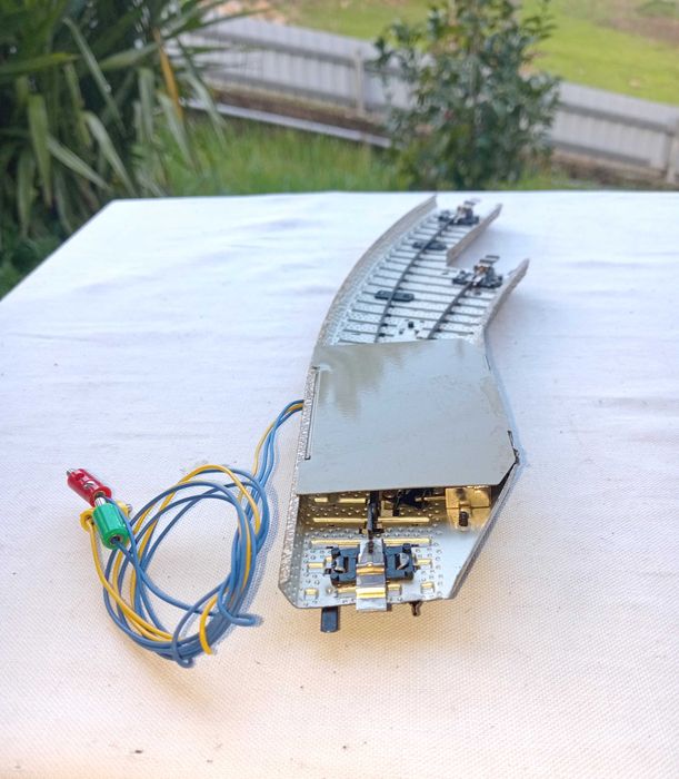 MARKLIN 5141, Desvio eléctrico a 30º