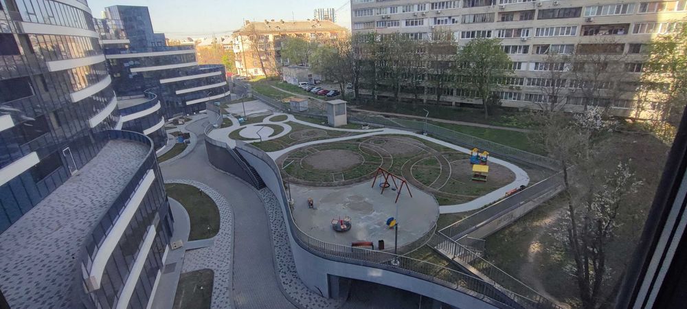 Нова 2 кімнатна квартира у продажу! Вікна виходять у двір! Печерський район. Без комісії!