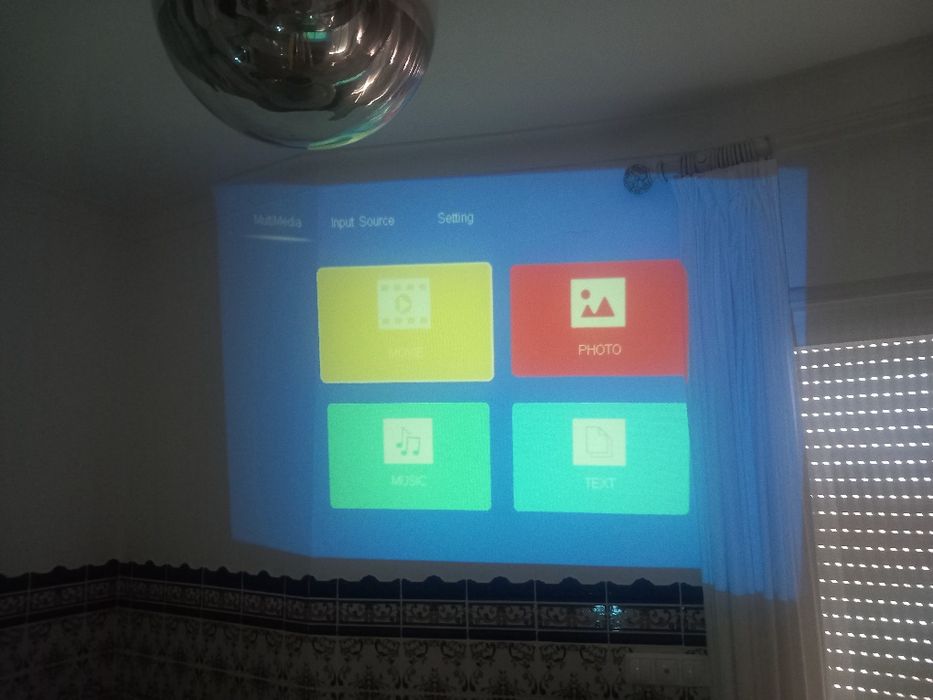 Led projetor multimedia