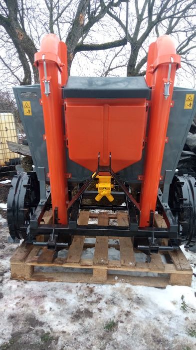 Навісне обладнання для трактора  т 25