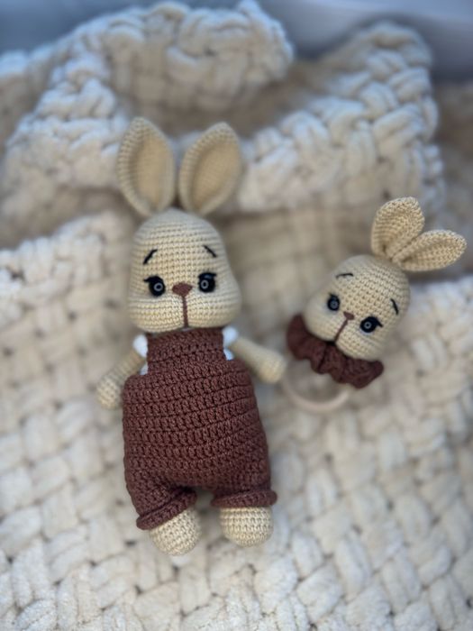 Іграшка Зайчик+брязкальце