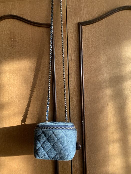 Продам сумочки різні