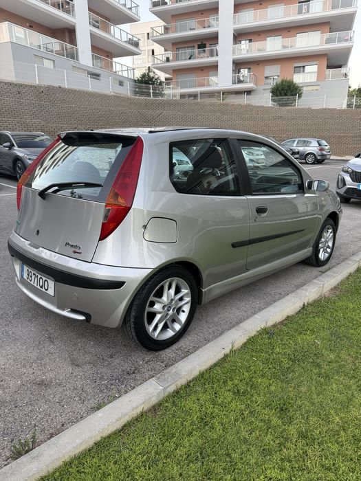 Punto Sport Fire 1.2 • Caixa Automática • 117 mil km (c/Histórico) • Multimedia • AC • Nacional • Jantes Especiais 16 • Distribuição Nova • 02 Donos