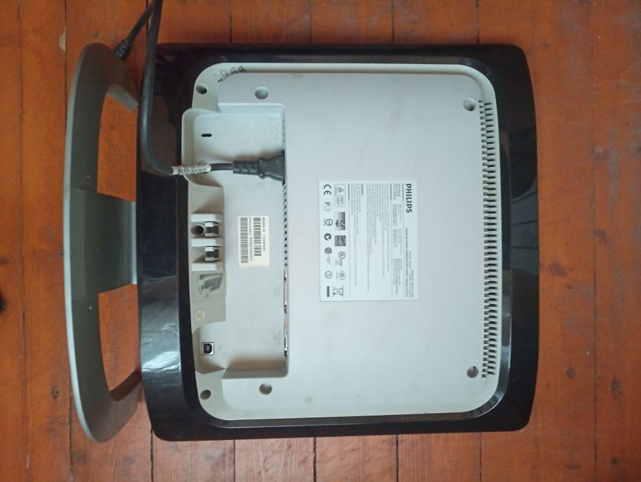 Монитор Philips 170X6 с динамиками