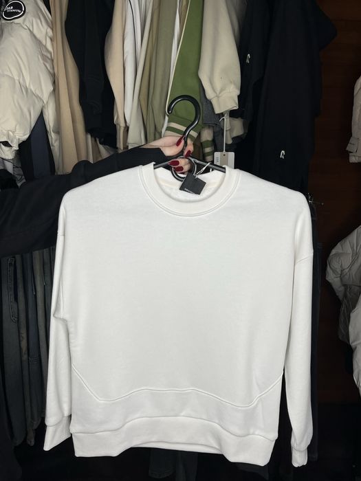 Нова кофта для дівчинки