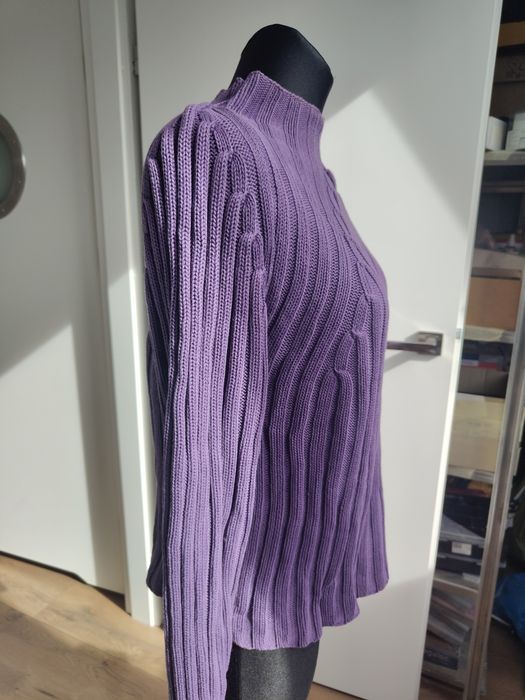 Fioletowy sweter