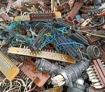 Купуємо ПЛАТИ, радіо деталі!