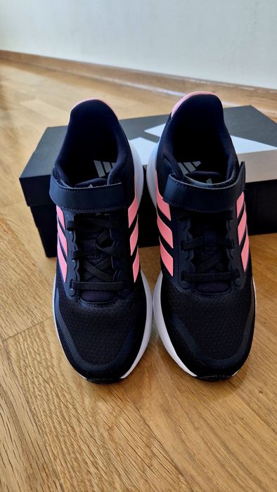 кросівки Adidas оригінал 35р