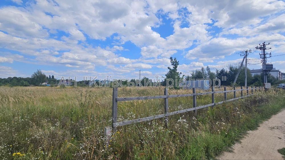 Продаж земельної ділянки 10 соток у с. Мила. Без комісії