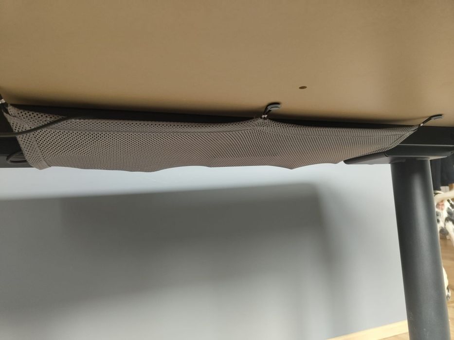 Regulowane biurko ikea