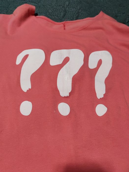 Bluzka koralowa z aplikacją. Rękaw 3/4
Wymiary mierzone na płasko
Dług