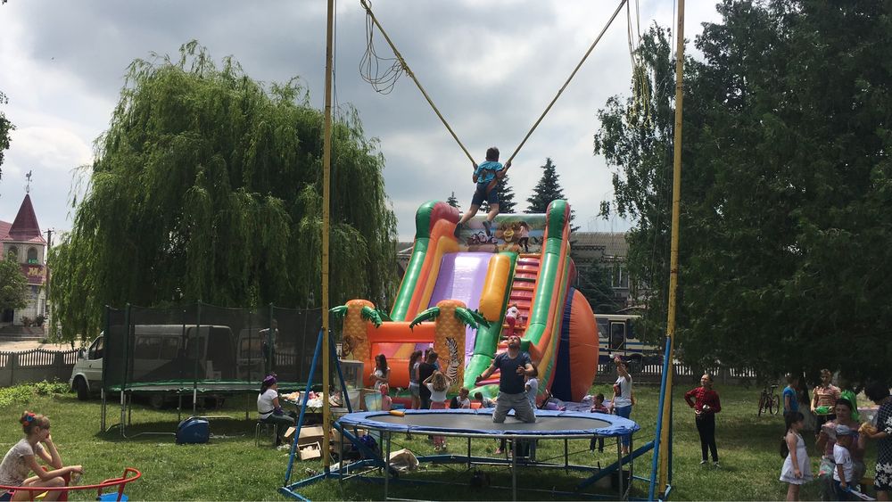 Горка батут лабіринт спорт батут солодка вата свято атракціони оренда