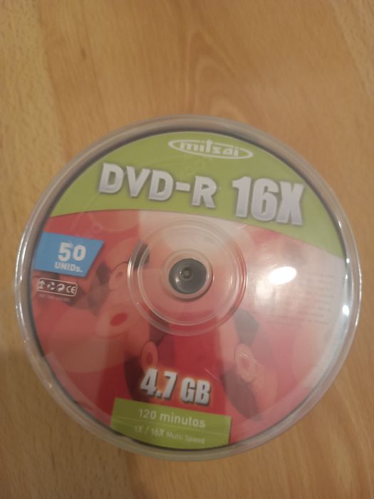 Caixa 50 dvd-r novos