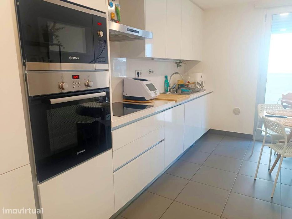 Apartamento T1 em Coimbra (Urb. Quinta da Portela)