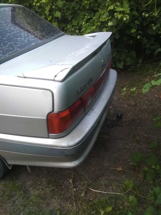 Автомобиль Ваз 2115 2002 года