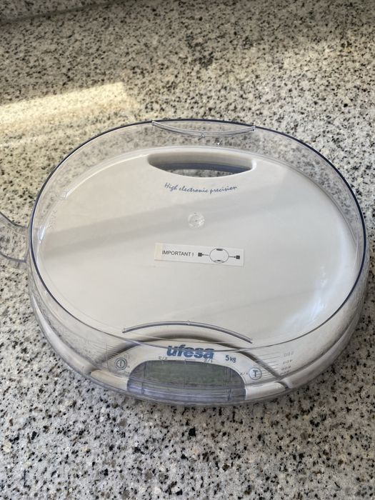 Balança de cozinha nova marca Ufesa