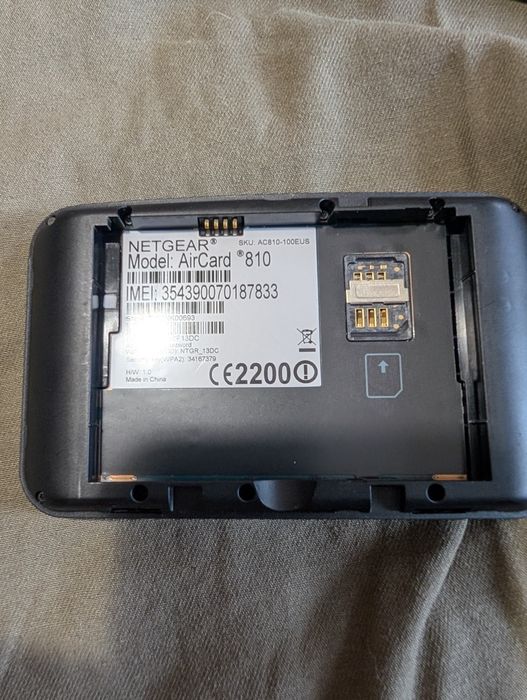 Мобільний роутер Netgear AirCard 810