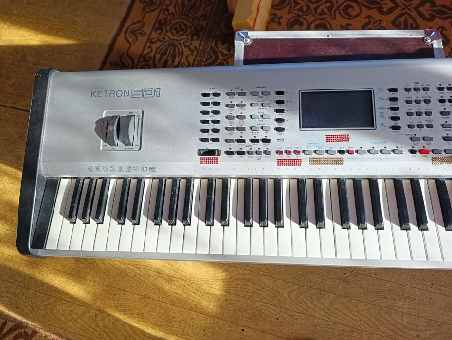 Keyboard ketron sd1