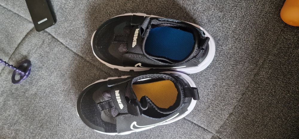 Buty dziecięce nike nowe