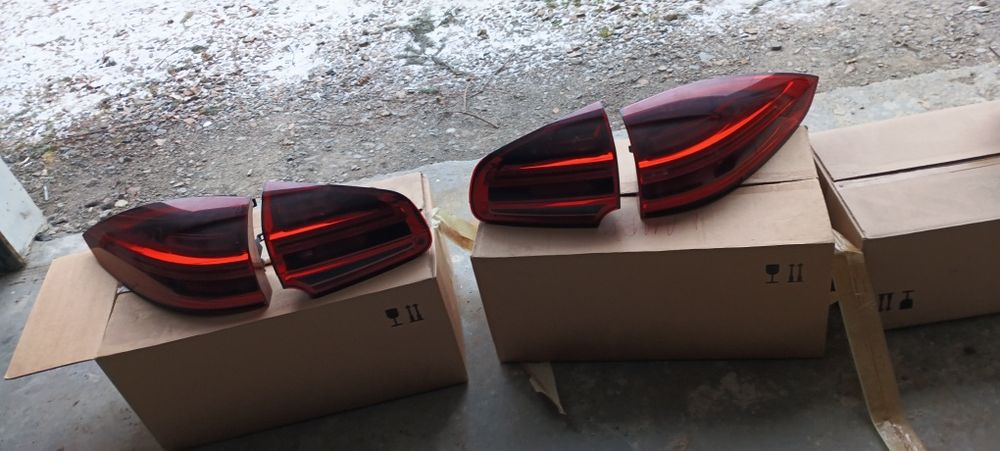 Lampy tył Porsche Cayenne 2015 komplet