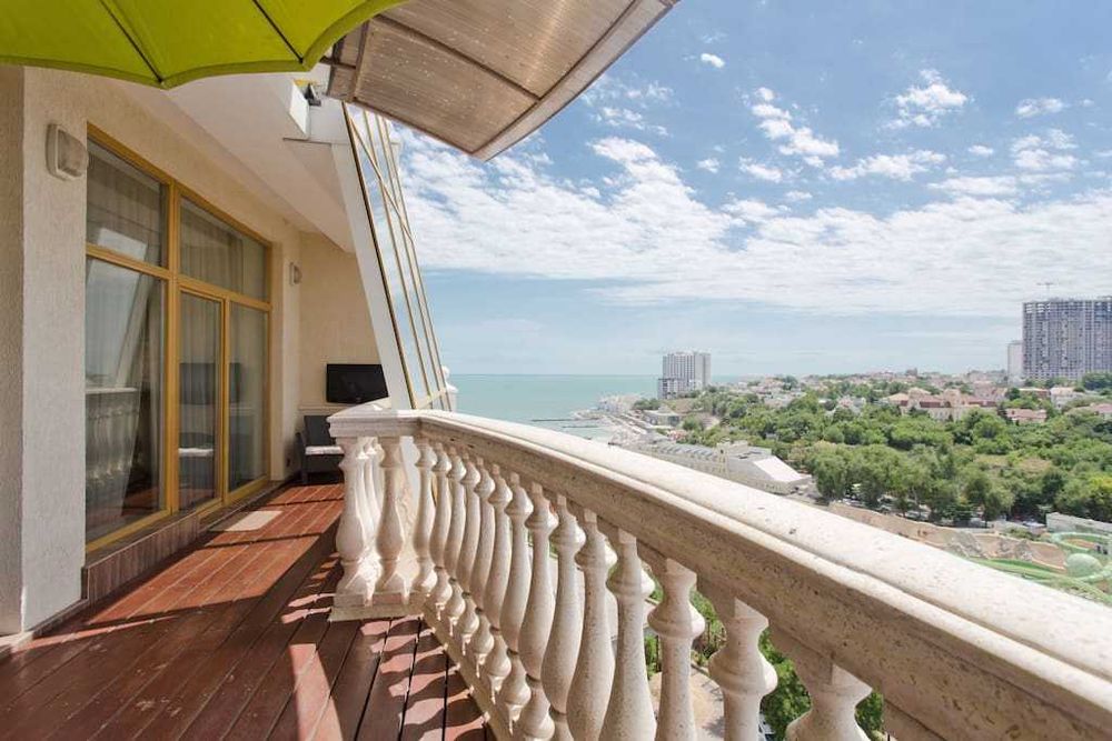 СВОЯ 3 комн. кв, "ВИКТОРИ", ВИД НА МОРЕ, терраса,ЖК Аркадийский дворец