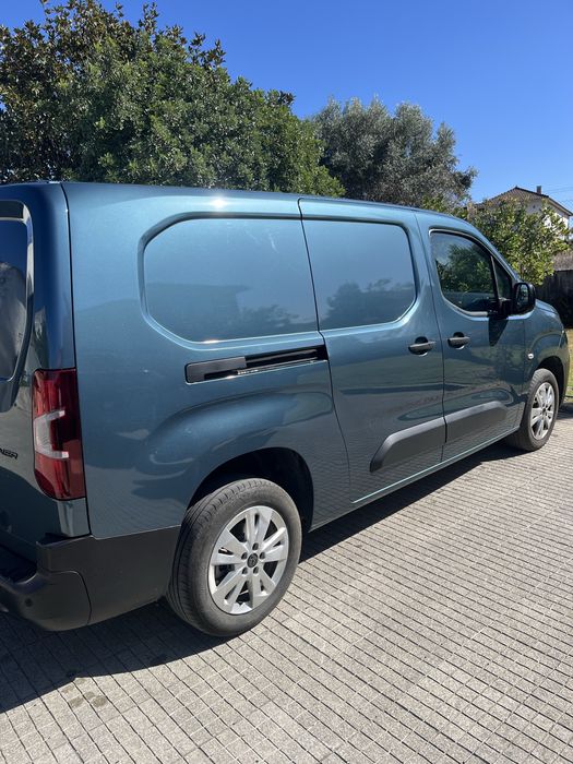 Peugeot Partner 1.5 Longa 130hp/ 15.100klm Automática