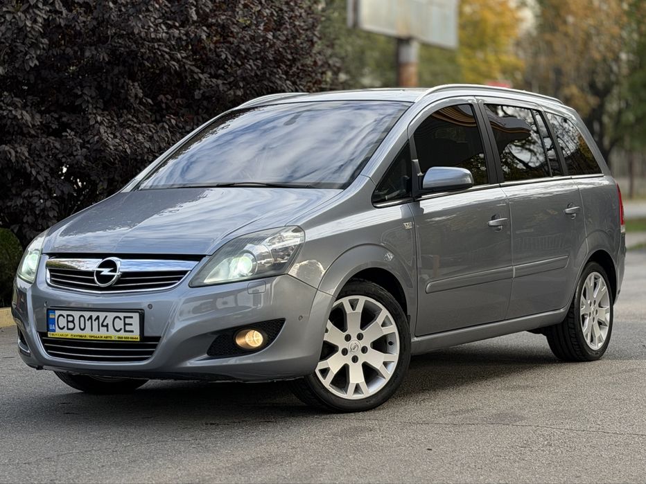 Opel Zafira A/T 1.8л
