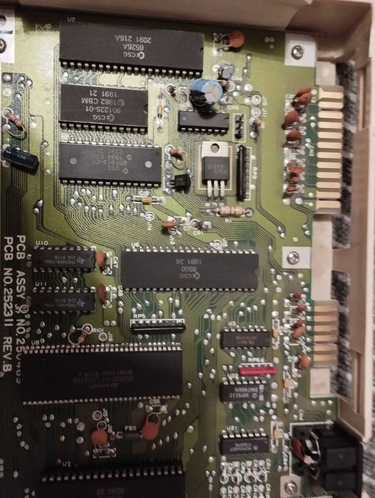 Commodore 64 - Model C64 E- w obudowie Mydelniczka C64 G