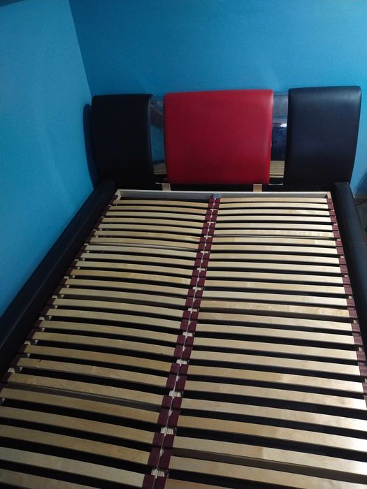 Łóżko do sypialni