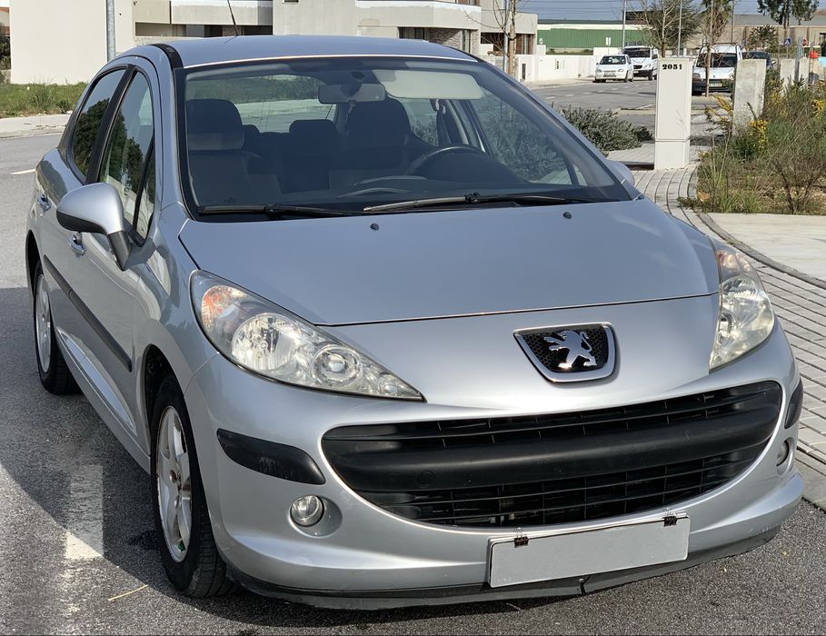 Peugeot 207 // AC// ISOFIX // 184 mkms