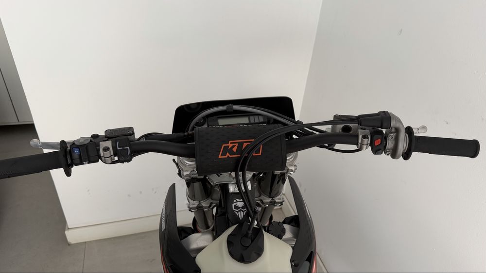 KTM EXC-F 500 25’ com QS (Supermotard)