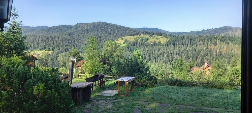 Відпочинок в Карпатах.Оренда будинка в горах .Котедж "Лара" Микуличин