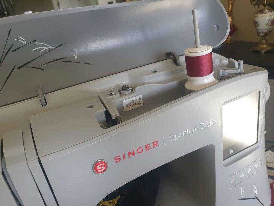 Maquina Bordar SINGER Quantum Stylist EM 200 *Bom Preço*