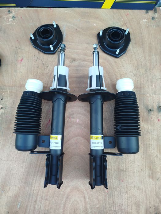 Комплект амортизаторов Шевроле Лачетти