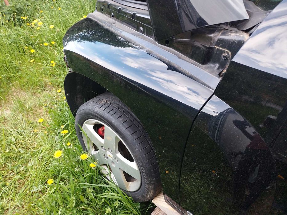 Крила передні chevrolet HHR