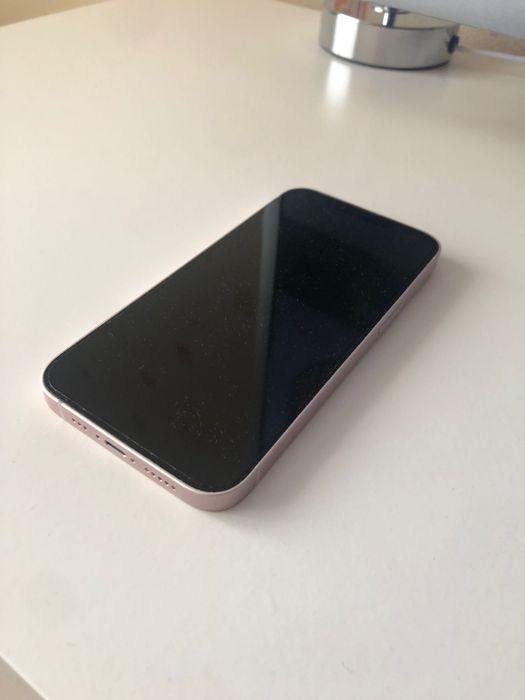 iPhone 13 różowy