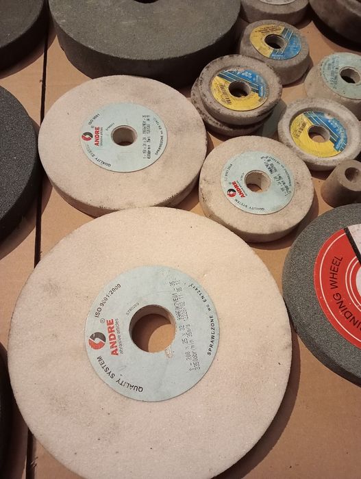 OKAZJA! Wielki Zestaw Tarcz i Ściernic (ok. 190 szt.) – Norton, Andre,