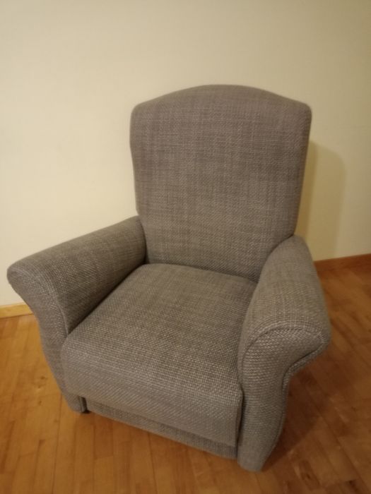 Wymiana materiału obiciowego na meblach tapicerowanych