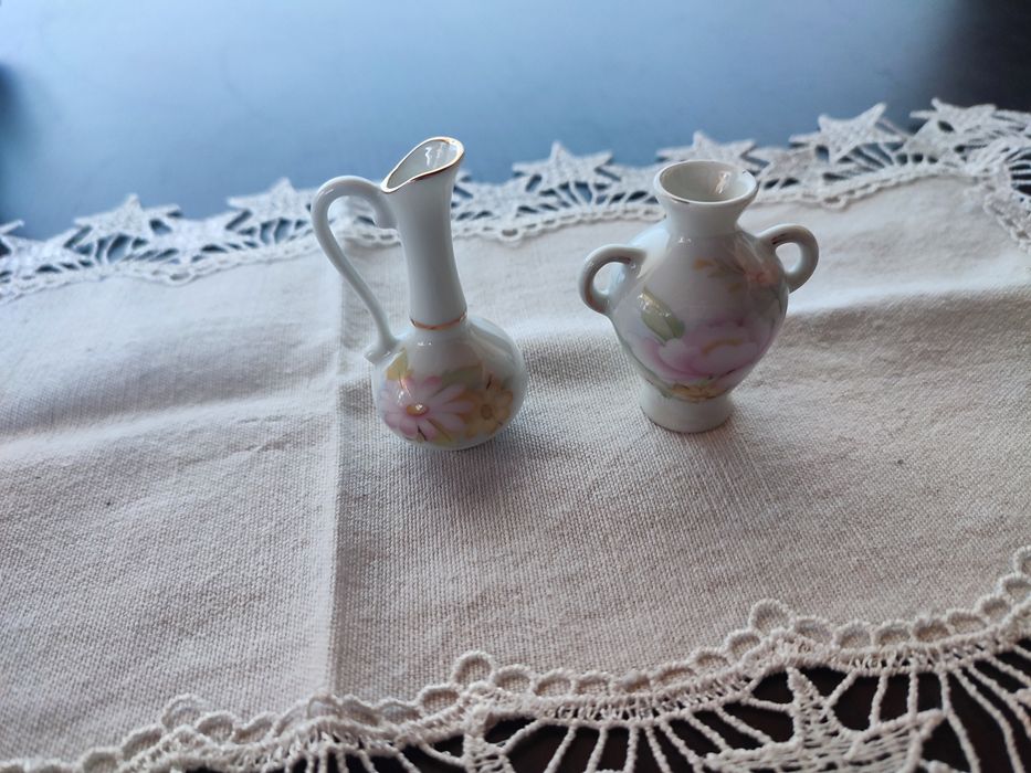 Conjunto miniaturas decorativas em porcelana