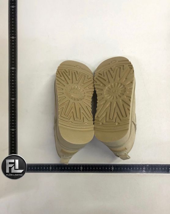 Ugg Classic ultra mini