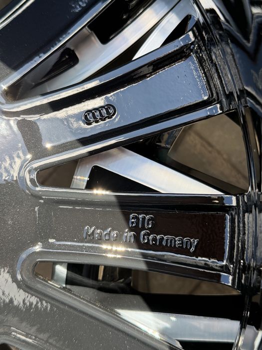 R18 5/112 Audi Original A3 Etron A1 A4 A6 Q3 Skoda VW Ауди Ауді 8V0 601 025 CD