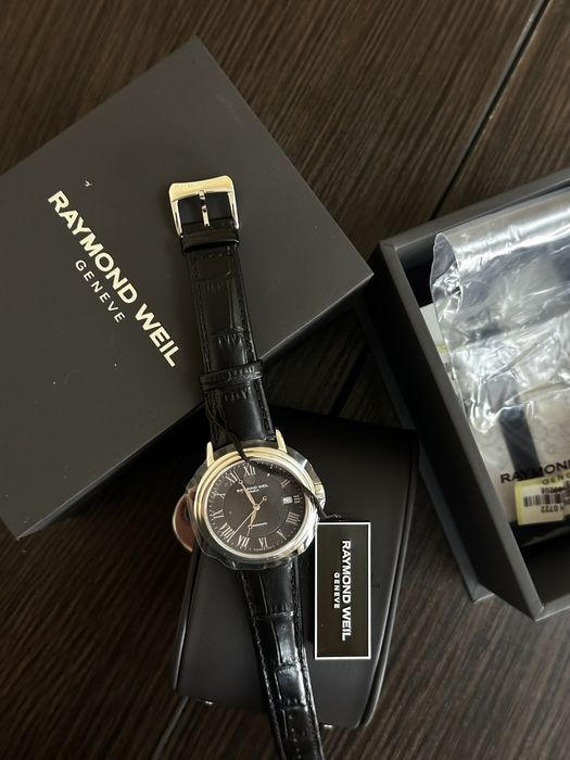 Часы Raymond Weil Maestro Automatic Black 2837-STC-00208